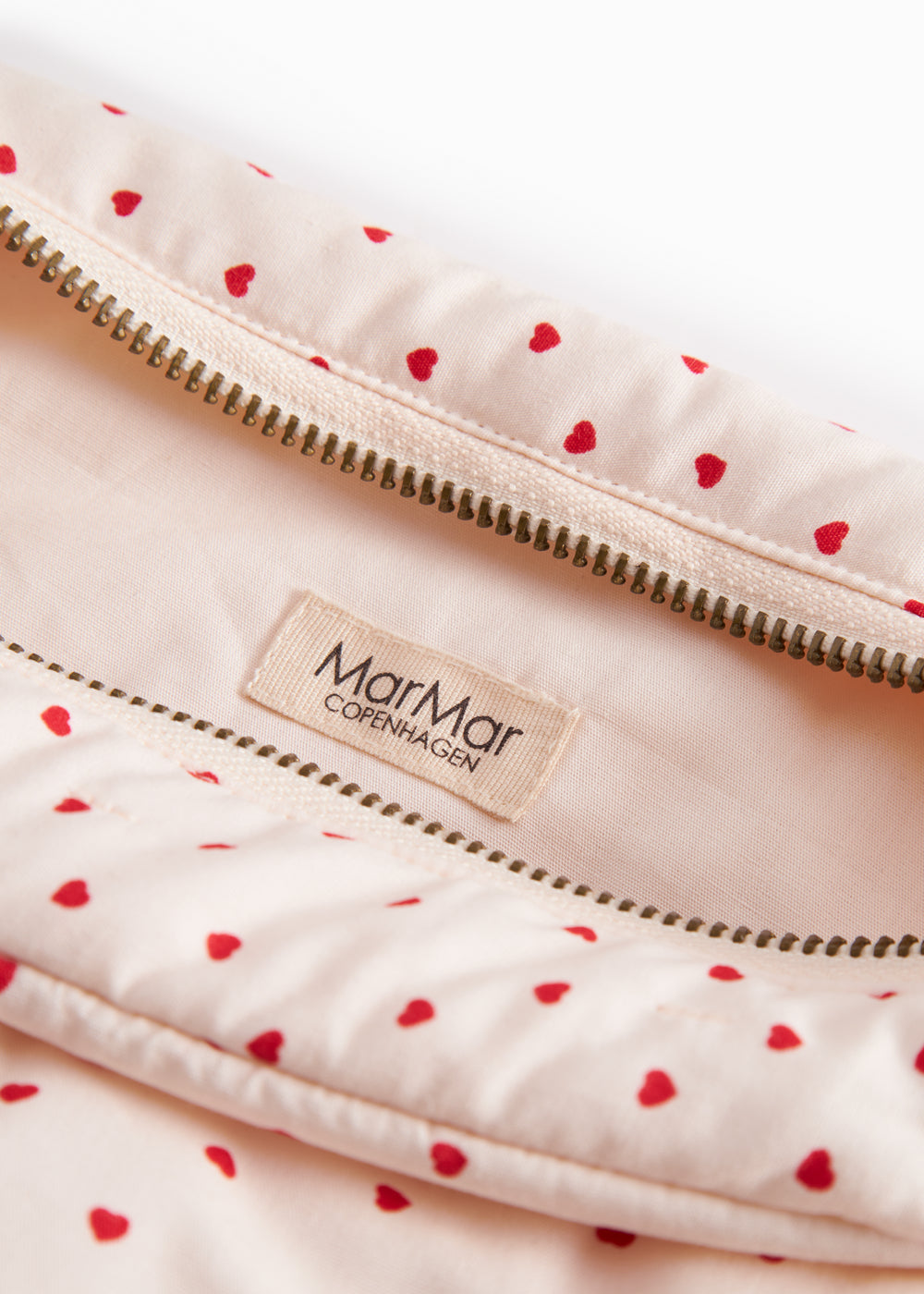 Toilettaske med et fint hjerte print