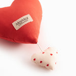 Musik uro med to fine hjerter der spiller Brahm´s Lullaby