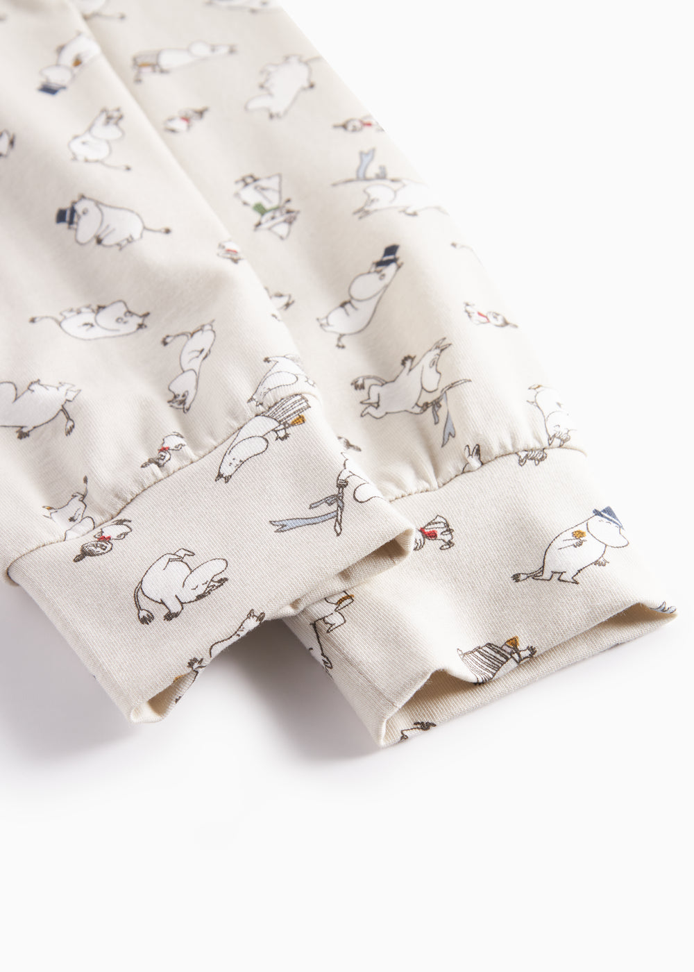 Langærmet pyjamas nattøj til børn med Moomin-print i lyse farver