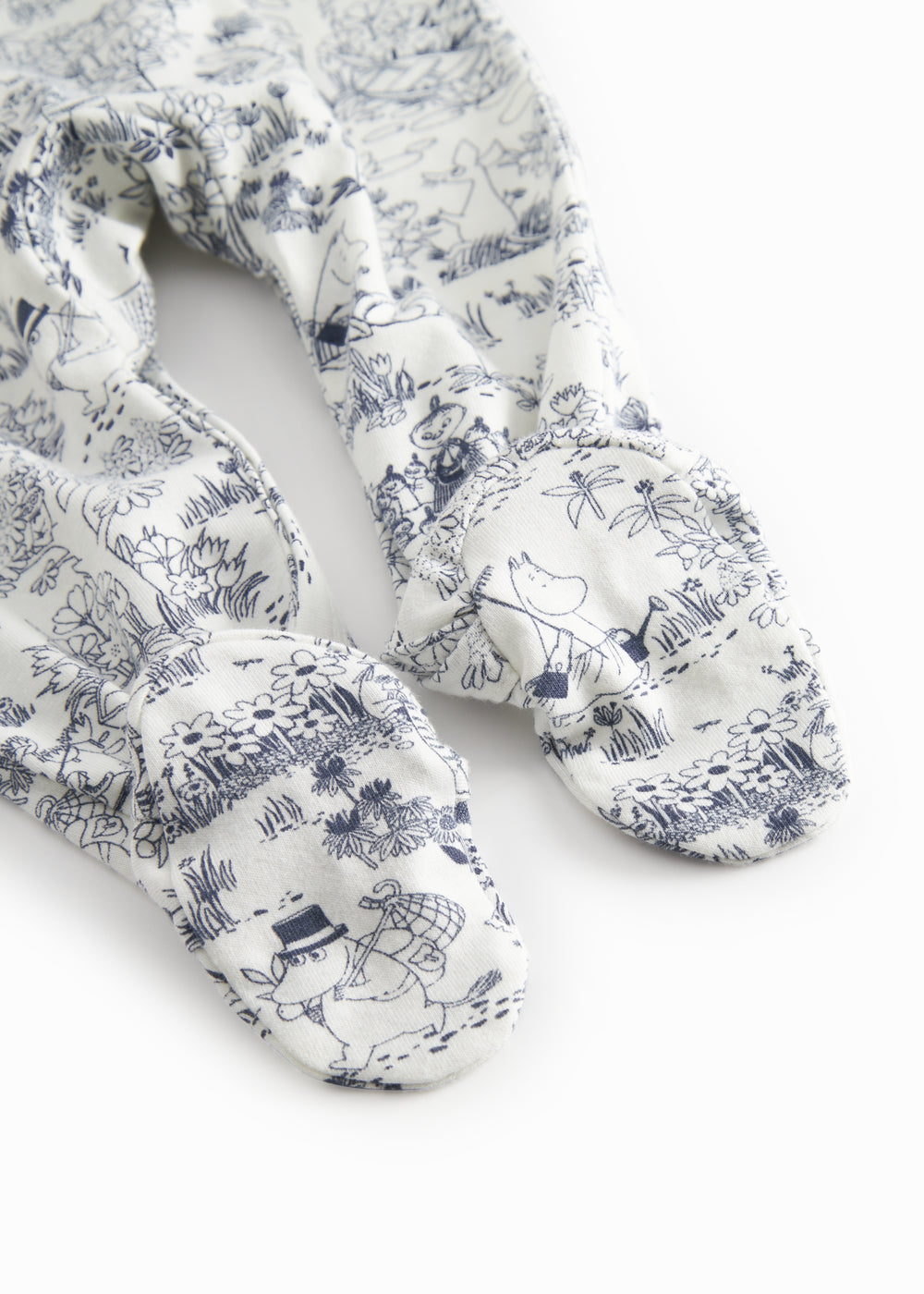 Langærmet baby heldragt med fødder og Moomin print