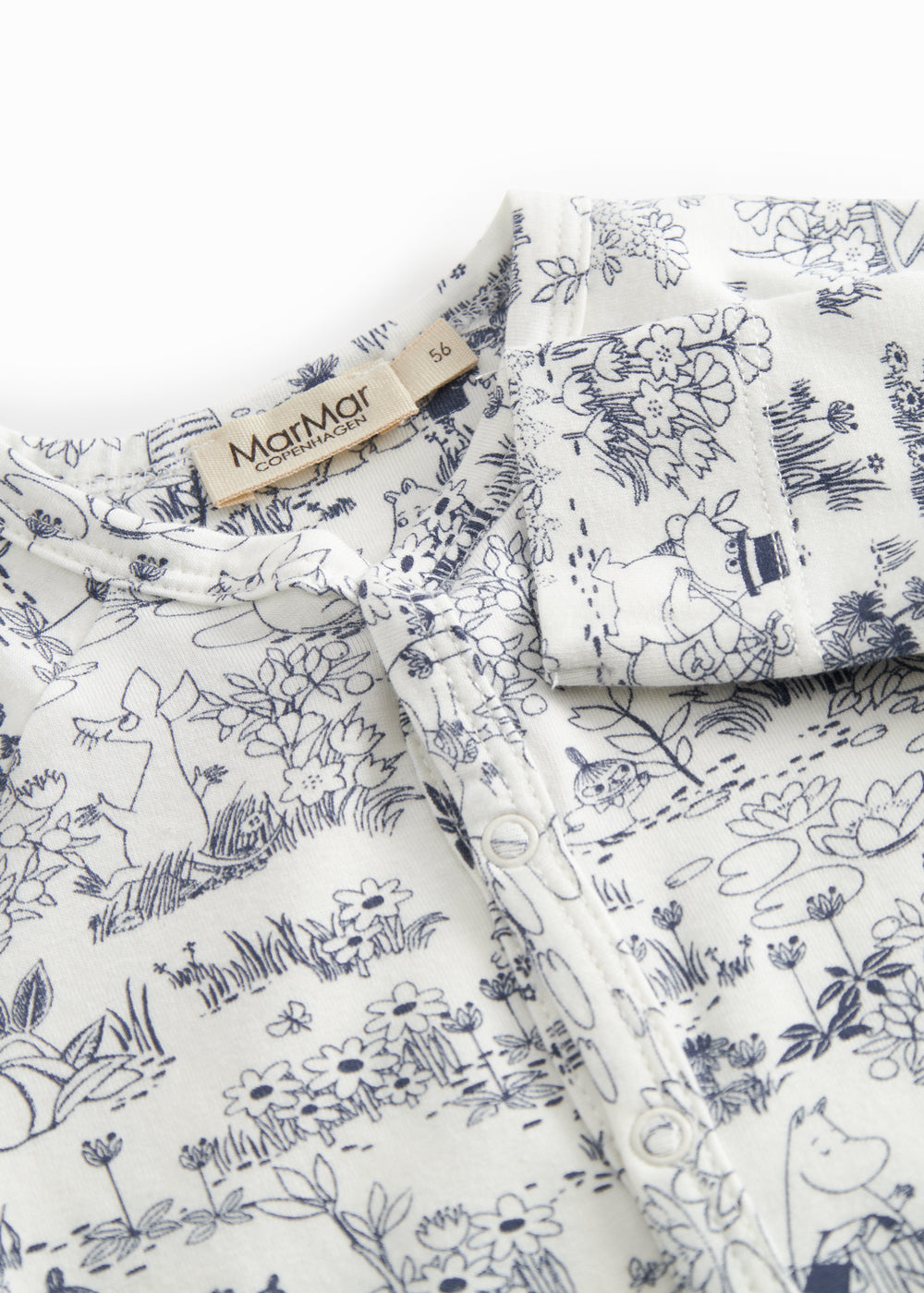 Langærmet baby heldragt med et sødt Moomin print