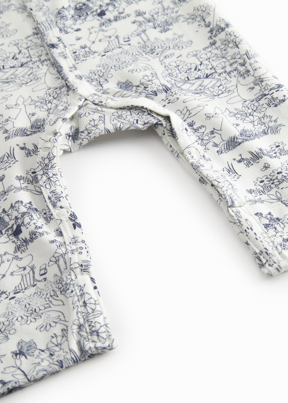 Langærmet baby heldragt med et sødt Moomin print