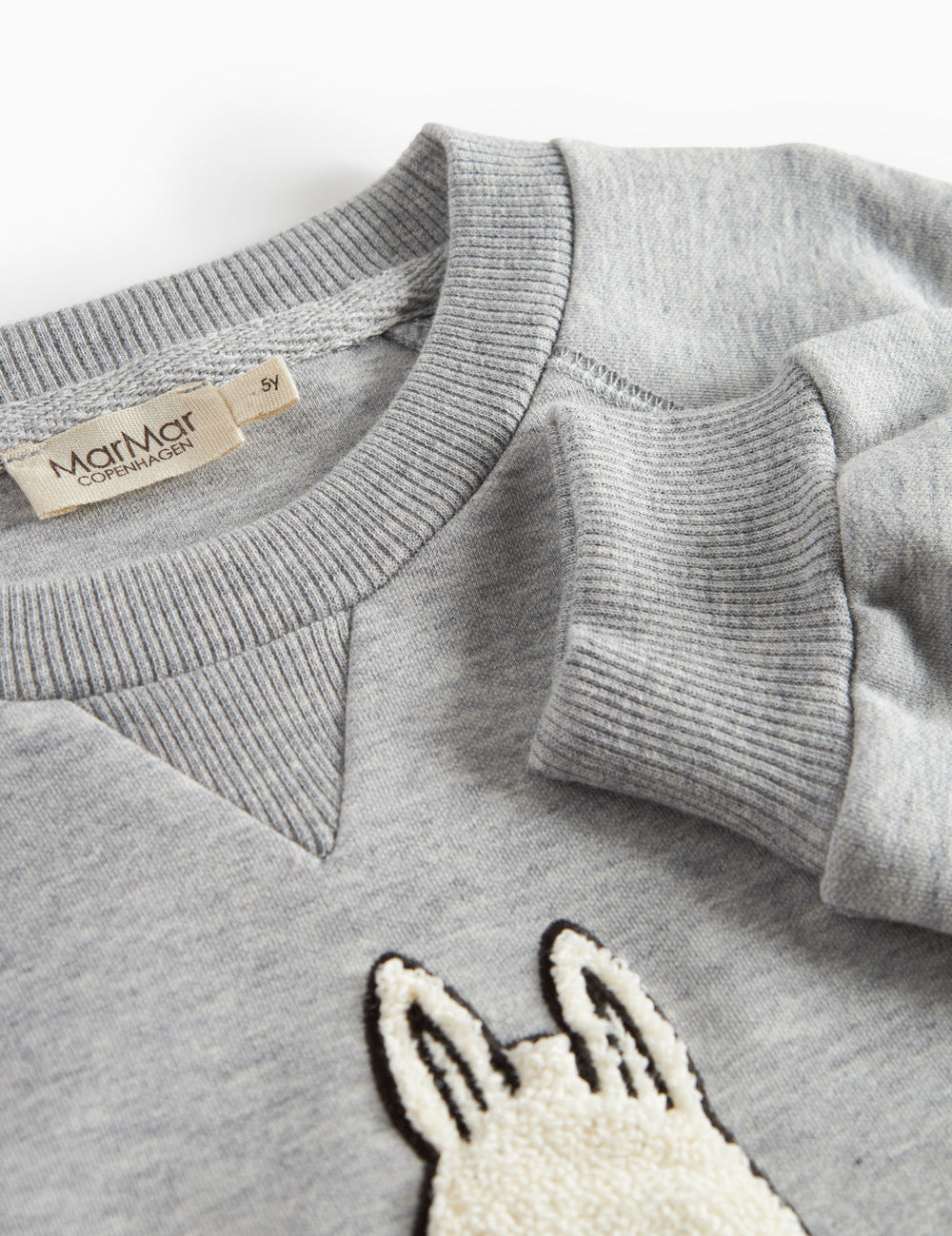 Grå børnetrøje med Moomin print foran