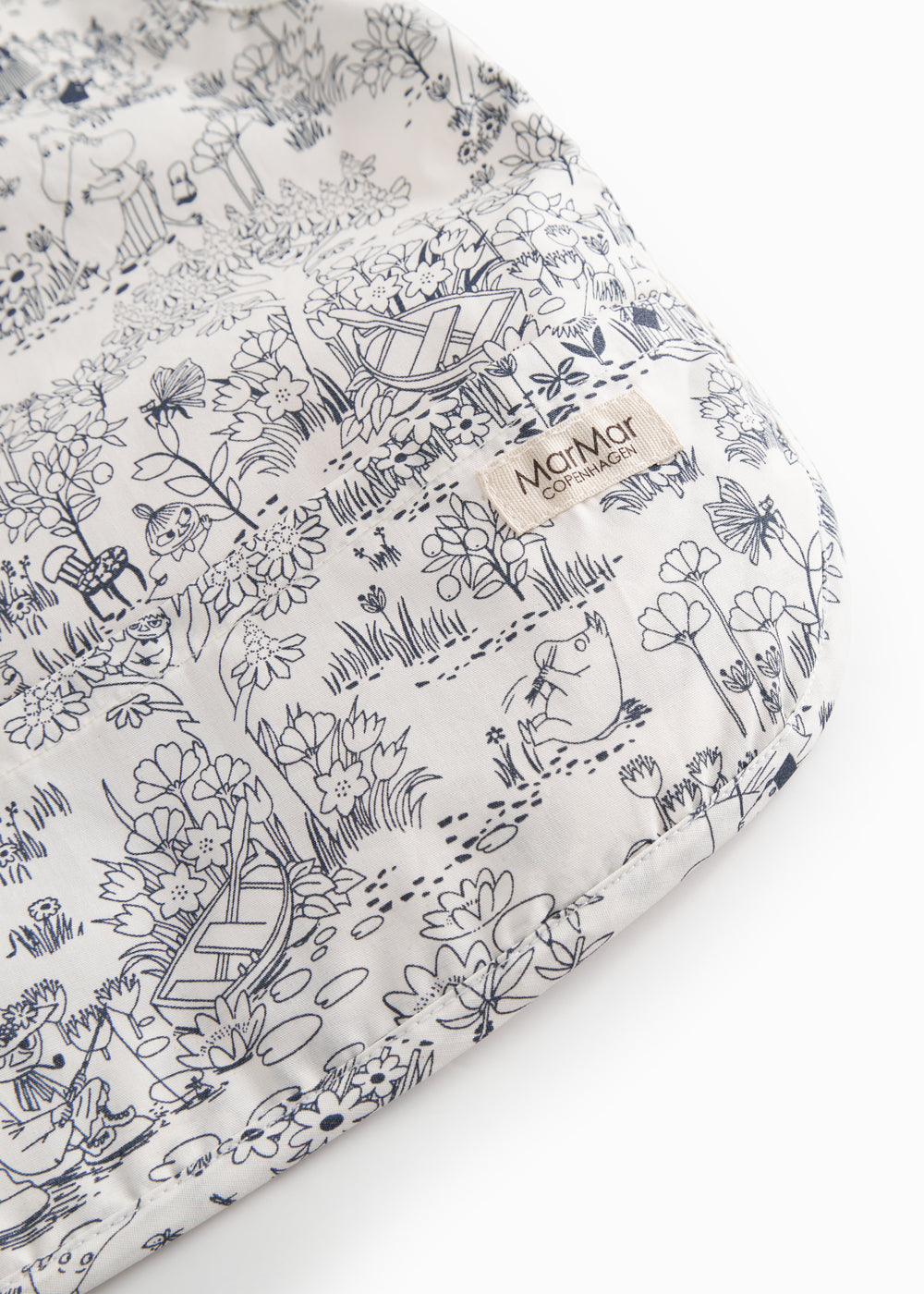 Langærmet spiseforklæde til børn med Moominvalley