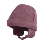 Ribbet rosa hue med ørebeskyttelse og hagerem til baby