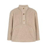 Beige teddytrøje til børn med knapper og stor buet forlomme foran