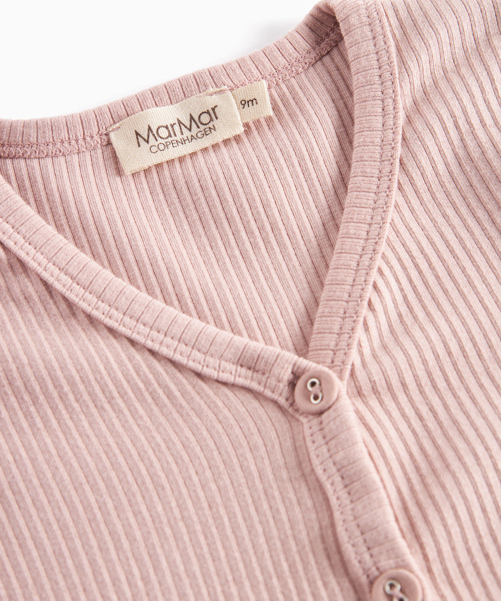 Lyserød ribstrikket cardigan med knapper  til børn 