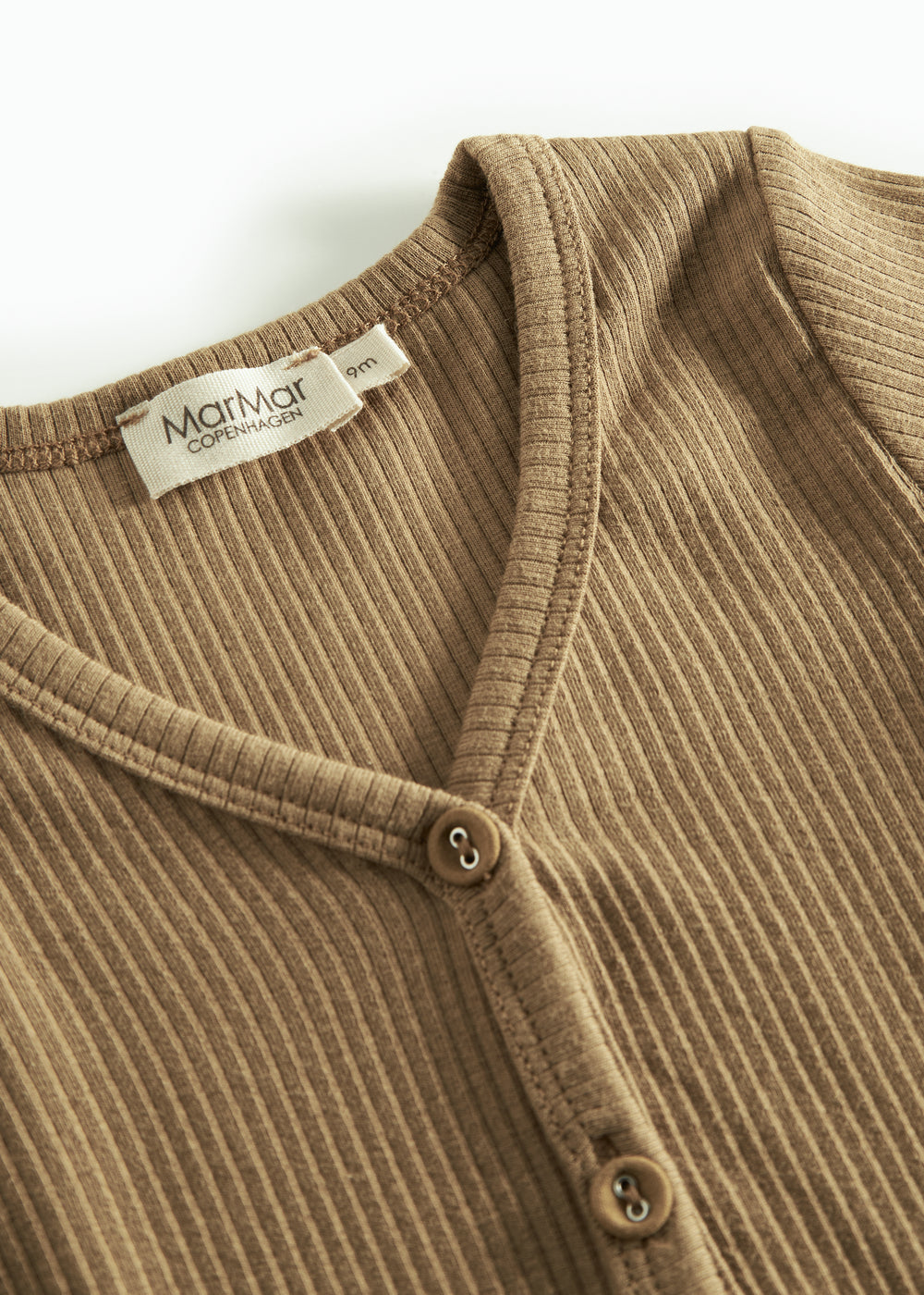 Brun ribstrikket cardigan med knapper til børn