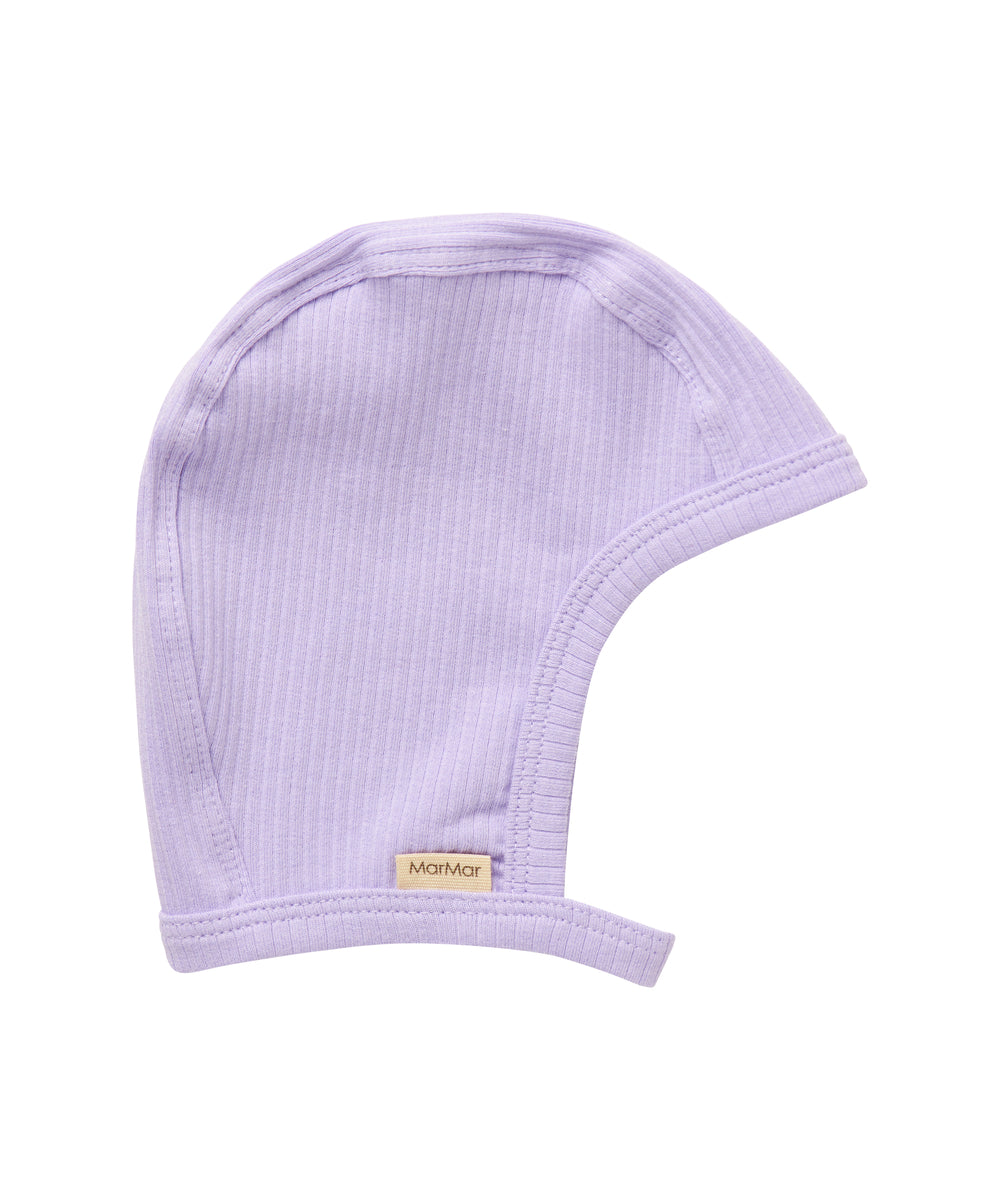 Ribstrikket lyselilla hue med spænde til børn