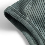 Grøn ribstrikket elefanthue til børn