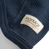 Ribstrikket navy blå elefanthue med MarMar label til børn