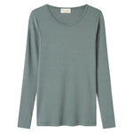 Grøn ribstrikket langærmet dame t-shirt