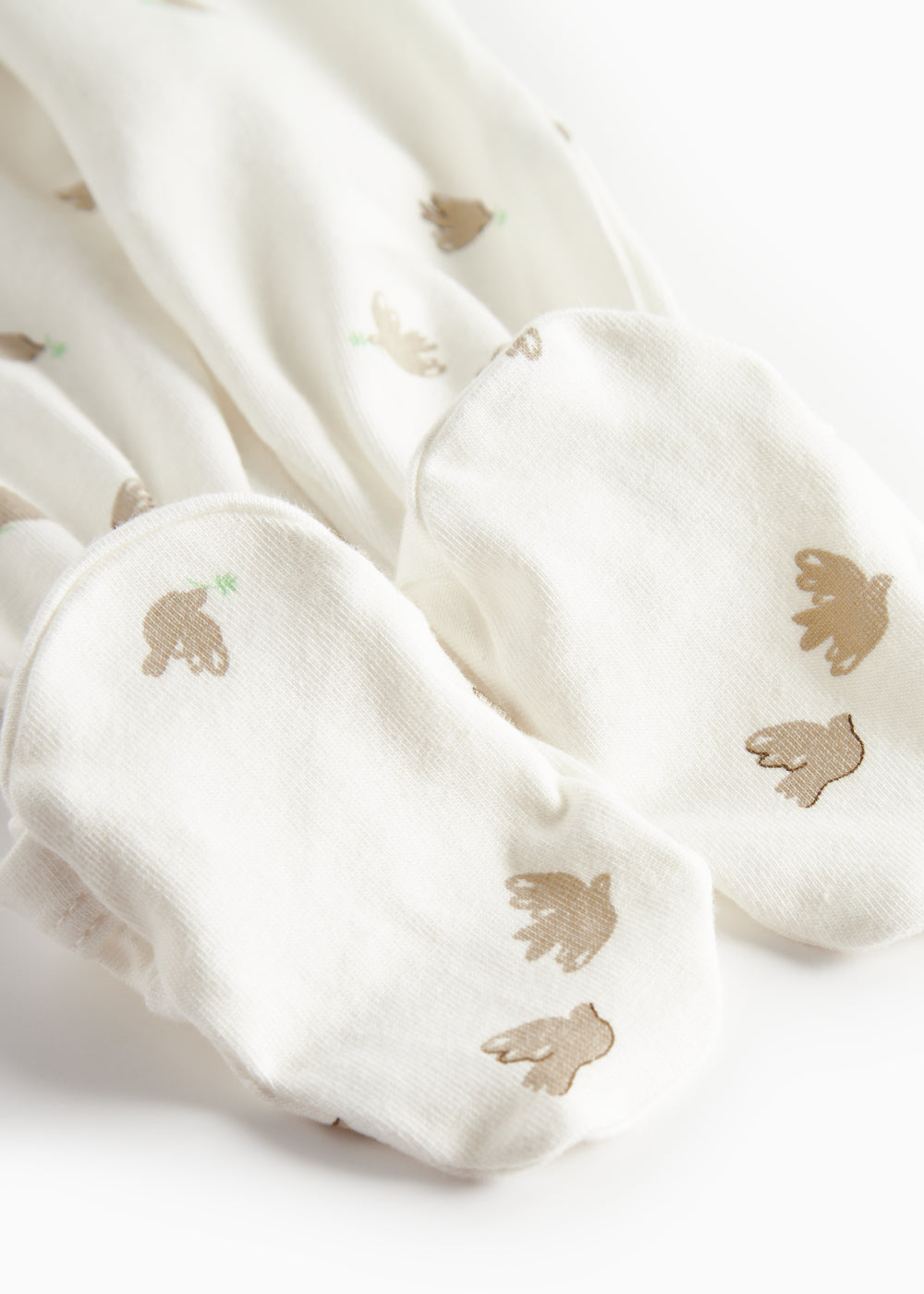 Baby heldragt med fuglmønster og futter