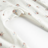 Baby heldragt med blomstermønster