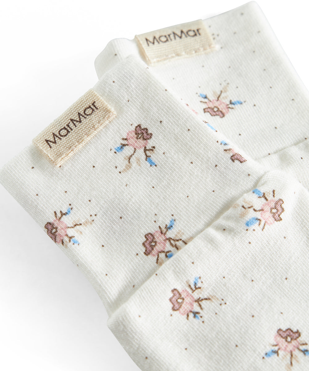 Bløde babyluffer med sødt blomstermønster