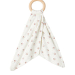 Bidering med blødt stof og mønsterprint