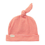 Rød og hvid stribet babyhue med knude på toppen