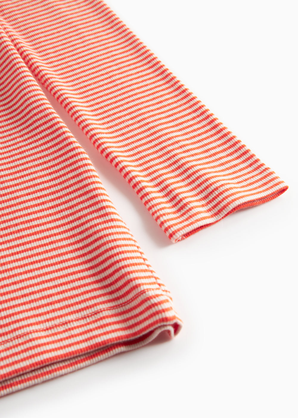 Rød og hvid stribet langærmet T-shirt til kvinder