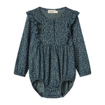 Grøn leopardmønstret babybody med lange ærmer og flæser