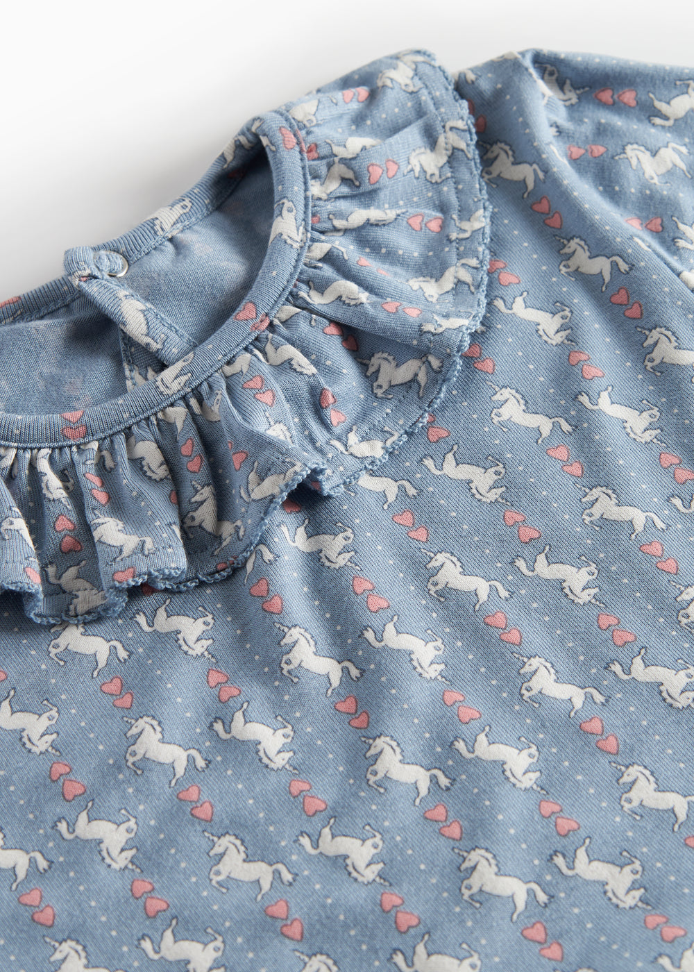 Blå kjole til børn med enhjørningemønster og flæsekrave