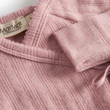 Rosa pointelle slå-om body til baby med lange ærmer og bindebånd