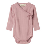 Rosa pointelle slå-om body til baby med lange ærmer og bindebånd