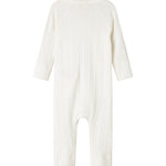 Hvid pointelle heldragt til baby med slå-om lukning og lange ærmer