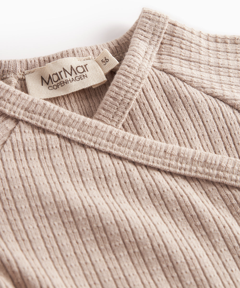 Beige pointelle slå-om bluse med lange ærmer til baby