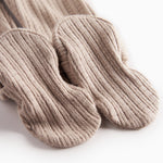 Beige pointelle heldragt med fødder til baby