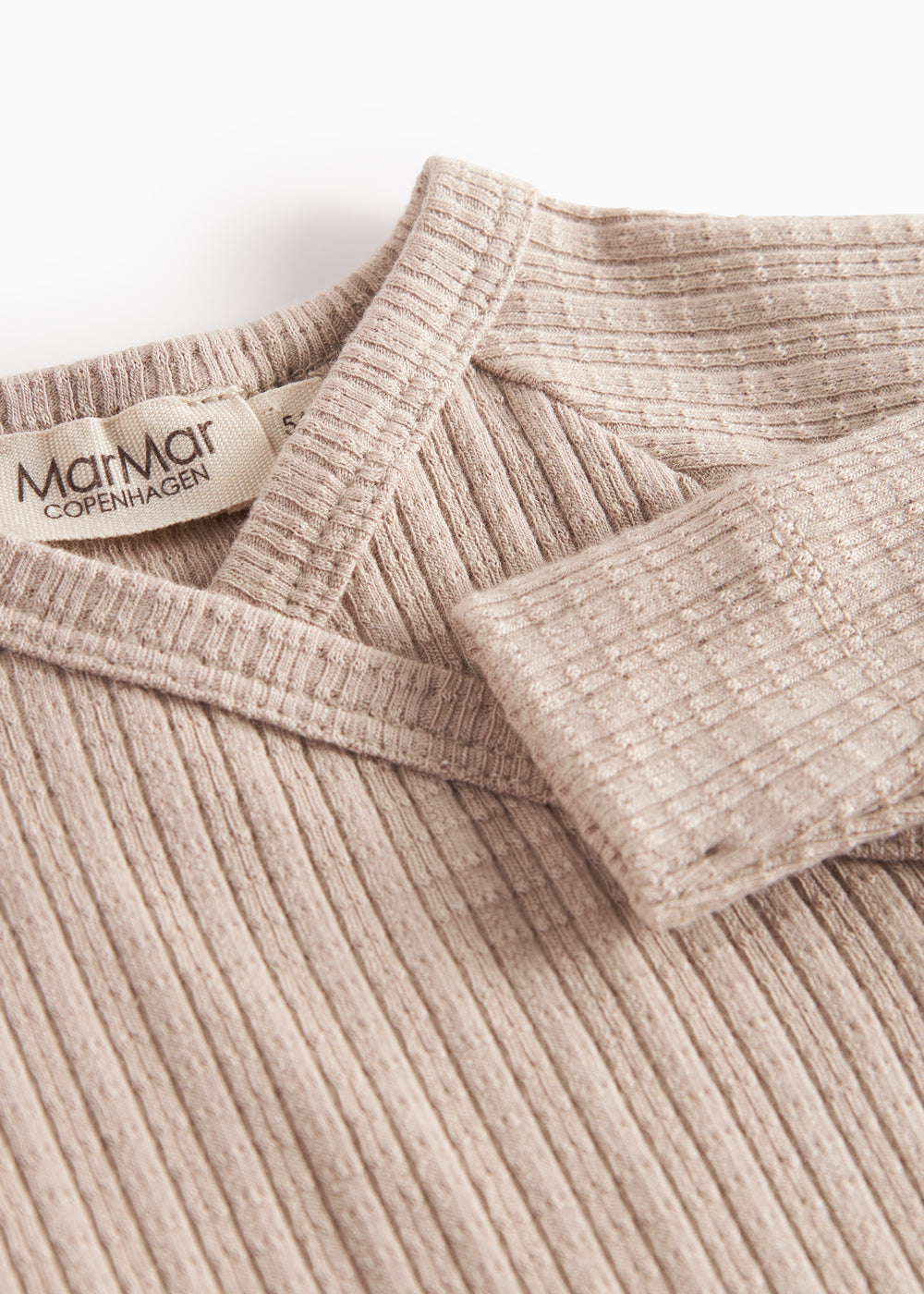 Beige pointelle heldragt med lange ærmer til baby