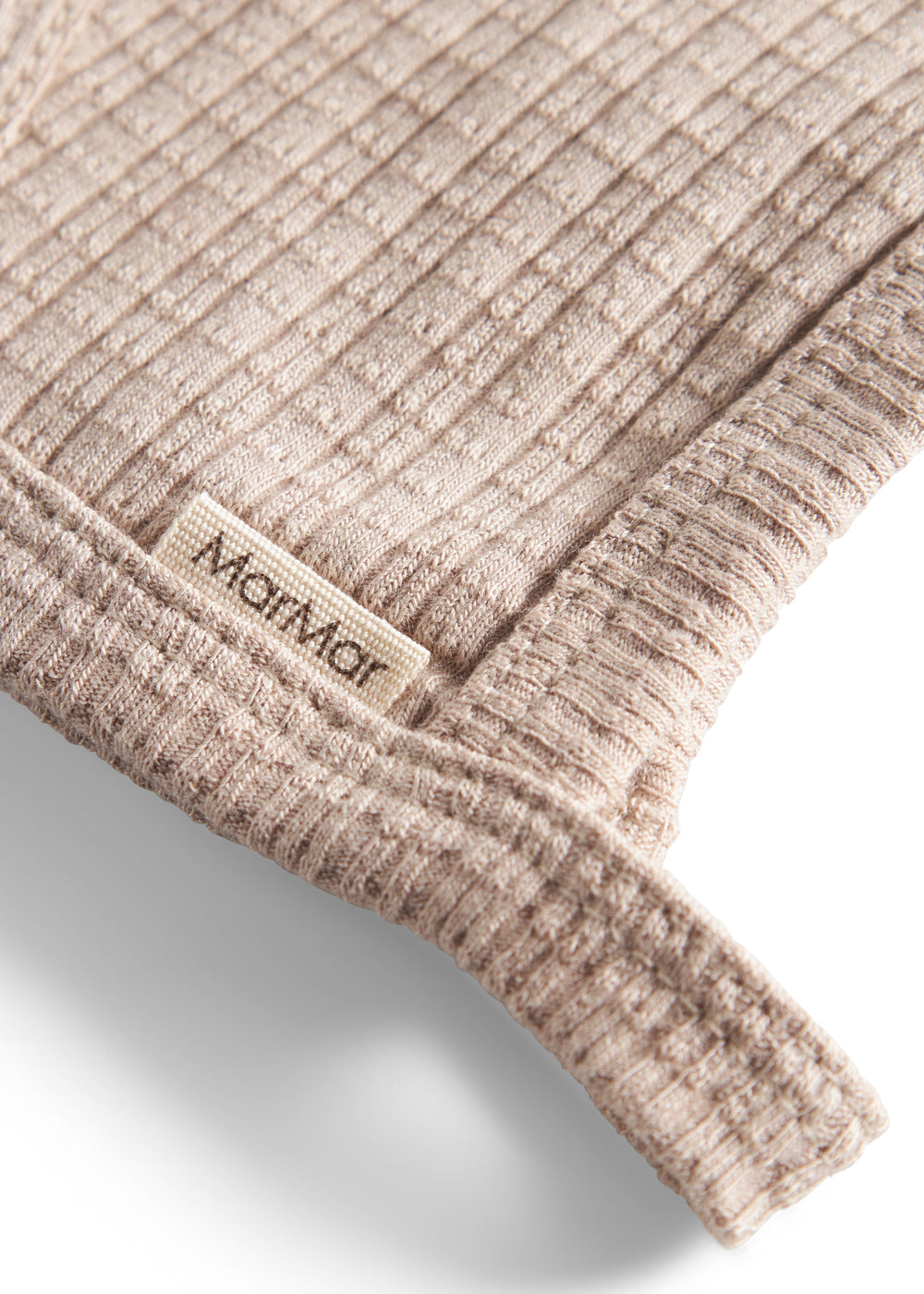 Beige ribstrikket elefanthue til børn