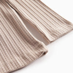 Beige ribstrikket t-shirt til dame med lange ærmer