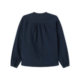 Mørkeblå bluse til kvinder set bagfra