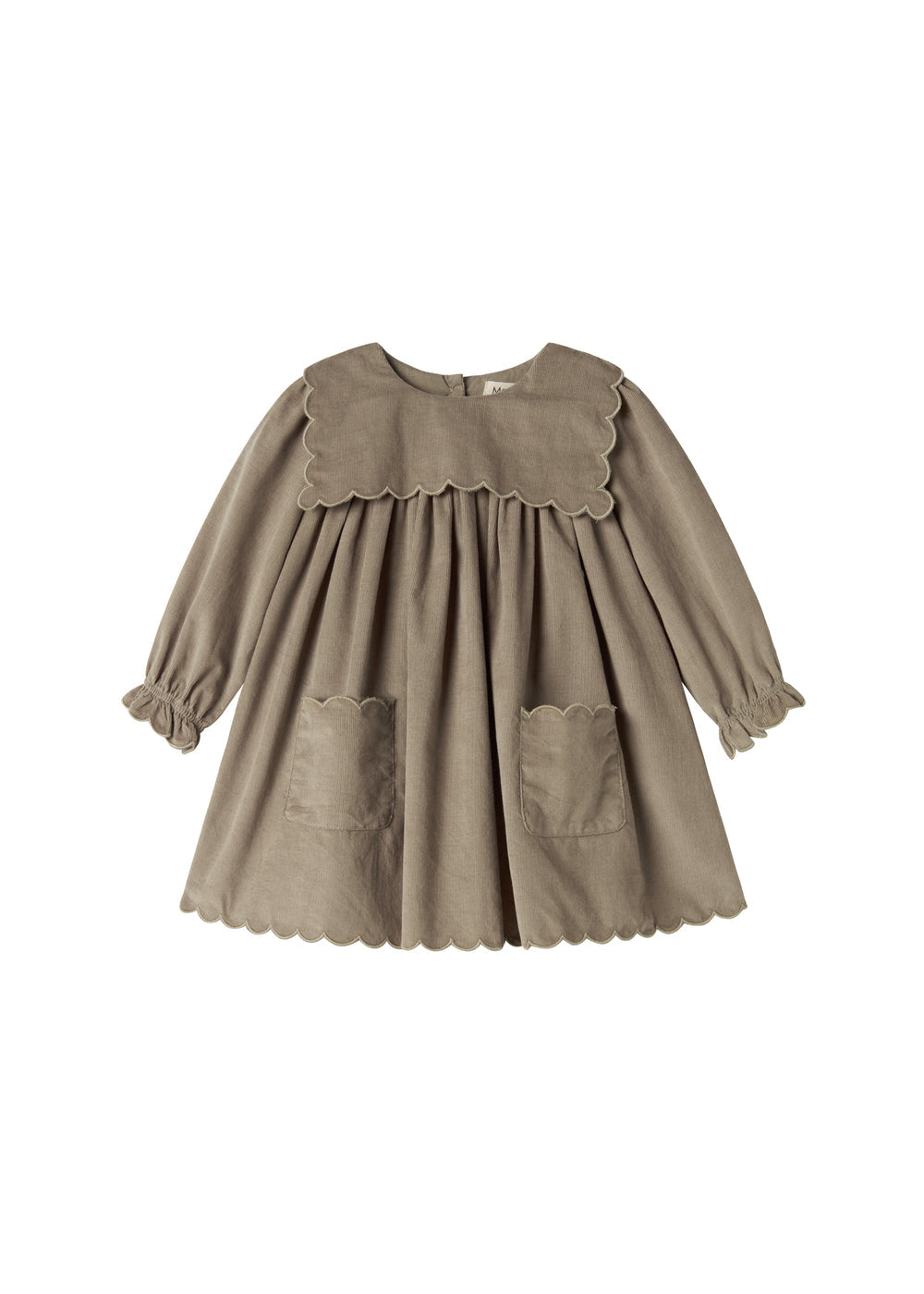 Beige babyfløjlskjole med lange ærmer, bølgekant og lommer til børn