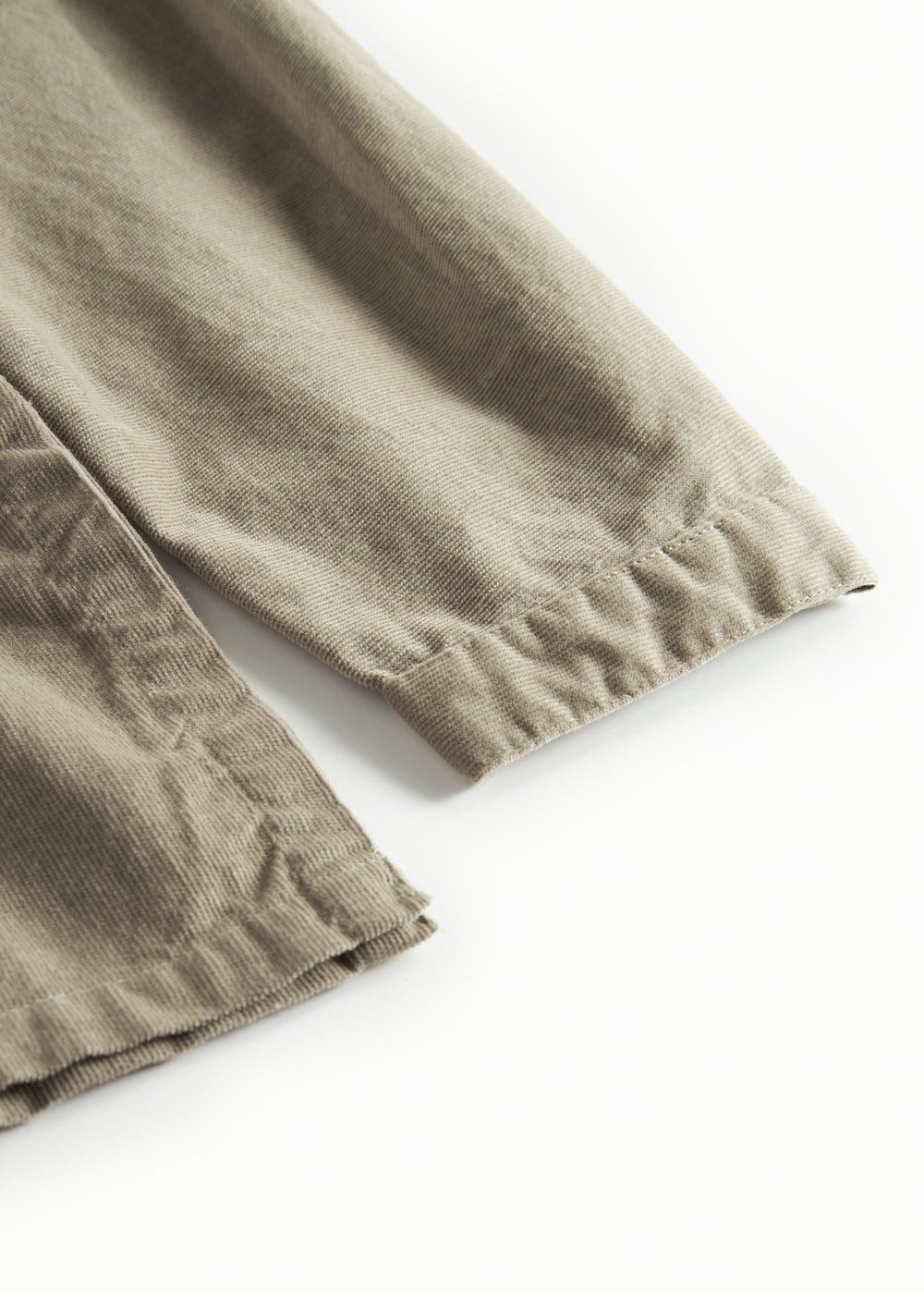 Beige skjorte med lange ærmer til kvinder