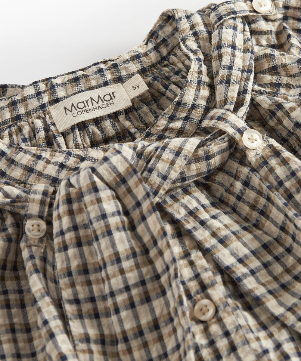 Brun ternet bluse til børn med sløjfedetalje i halsen