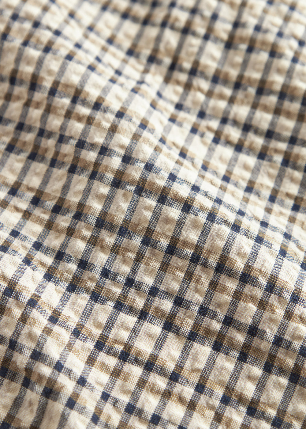 Brun ternet tørklæde