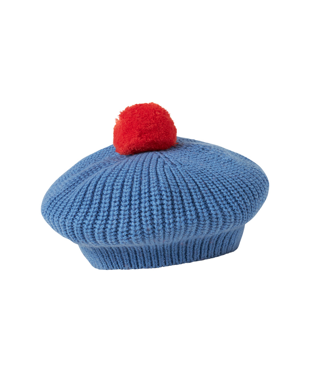 Blå strikket børneberet med rød kvast