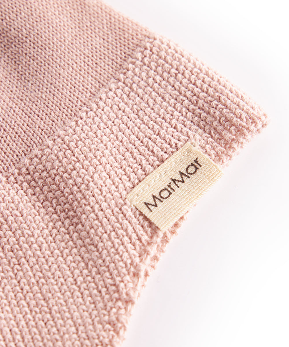 Lyserød hue i perlestrik til baby