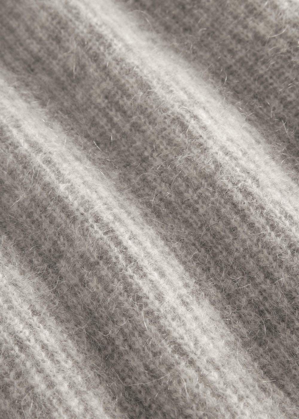 Grå strikvest til kvinder i blød uldblanding