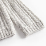 Lysegrå cardigan til børn  i uld med kabelstrik og knapper