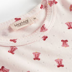 Cremefarvet julepyjamas med mønster af røde juleklokker til børn