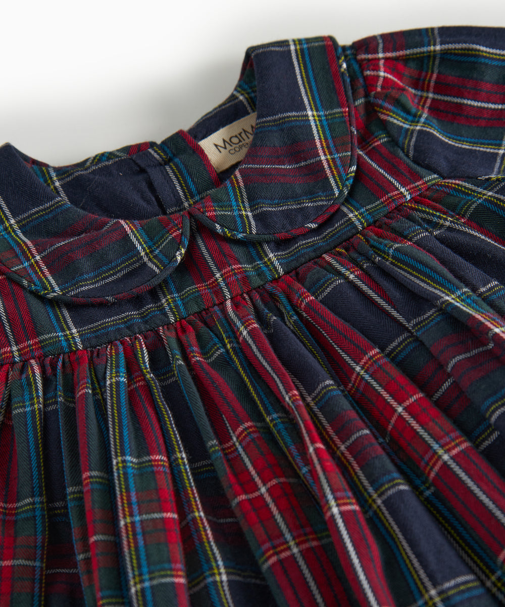 Mørkeblå og rød ternet julekjole med krave og lange ærmer til baby