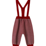 Strikkede bukser med røde og grå striber og seler til baby