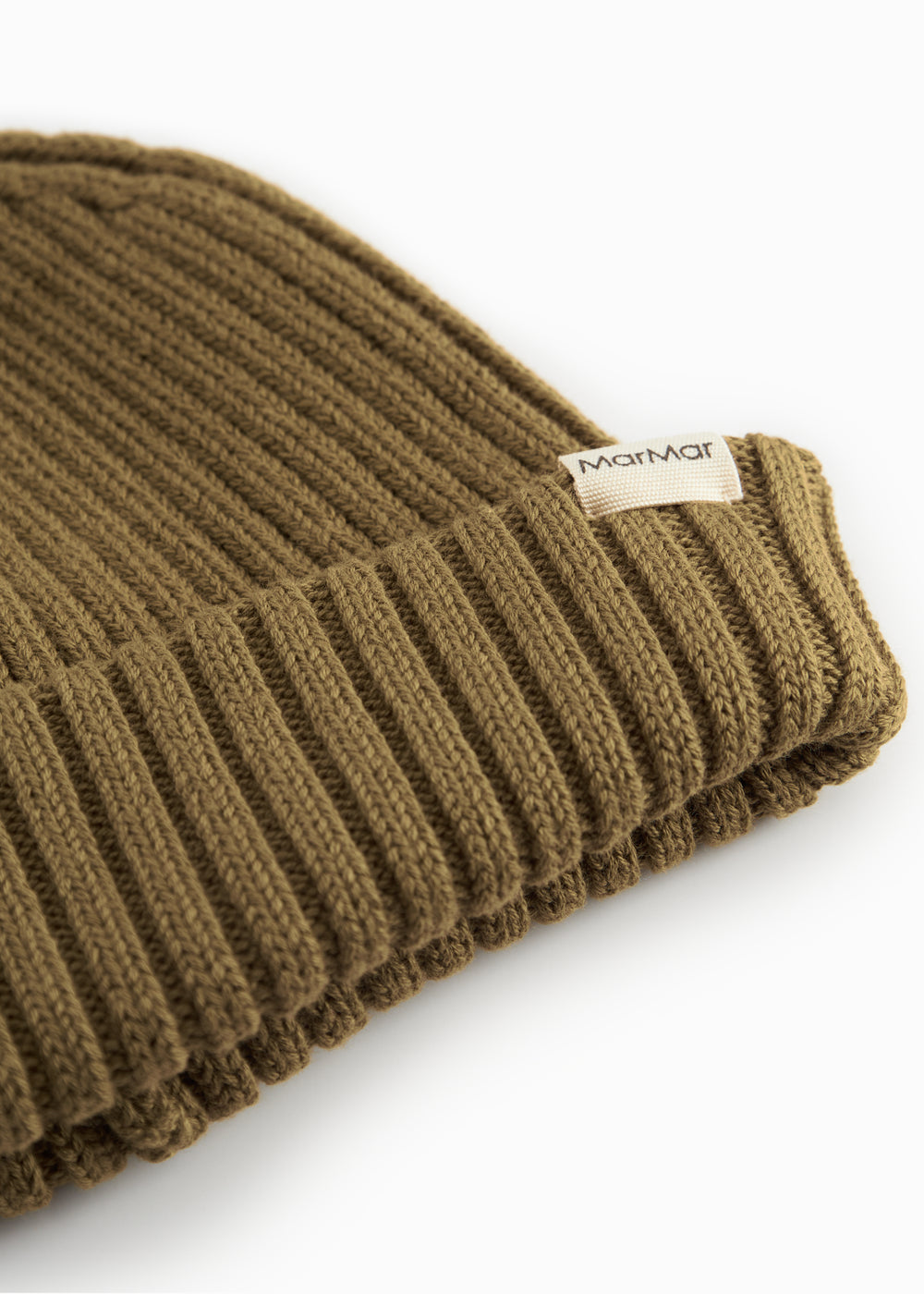Brun strikket hue til børn med ombukket kant