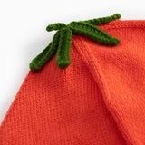 Rød strikhue med grønt blad til baby og børn