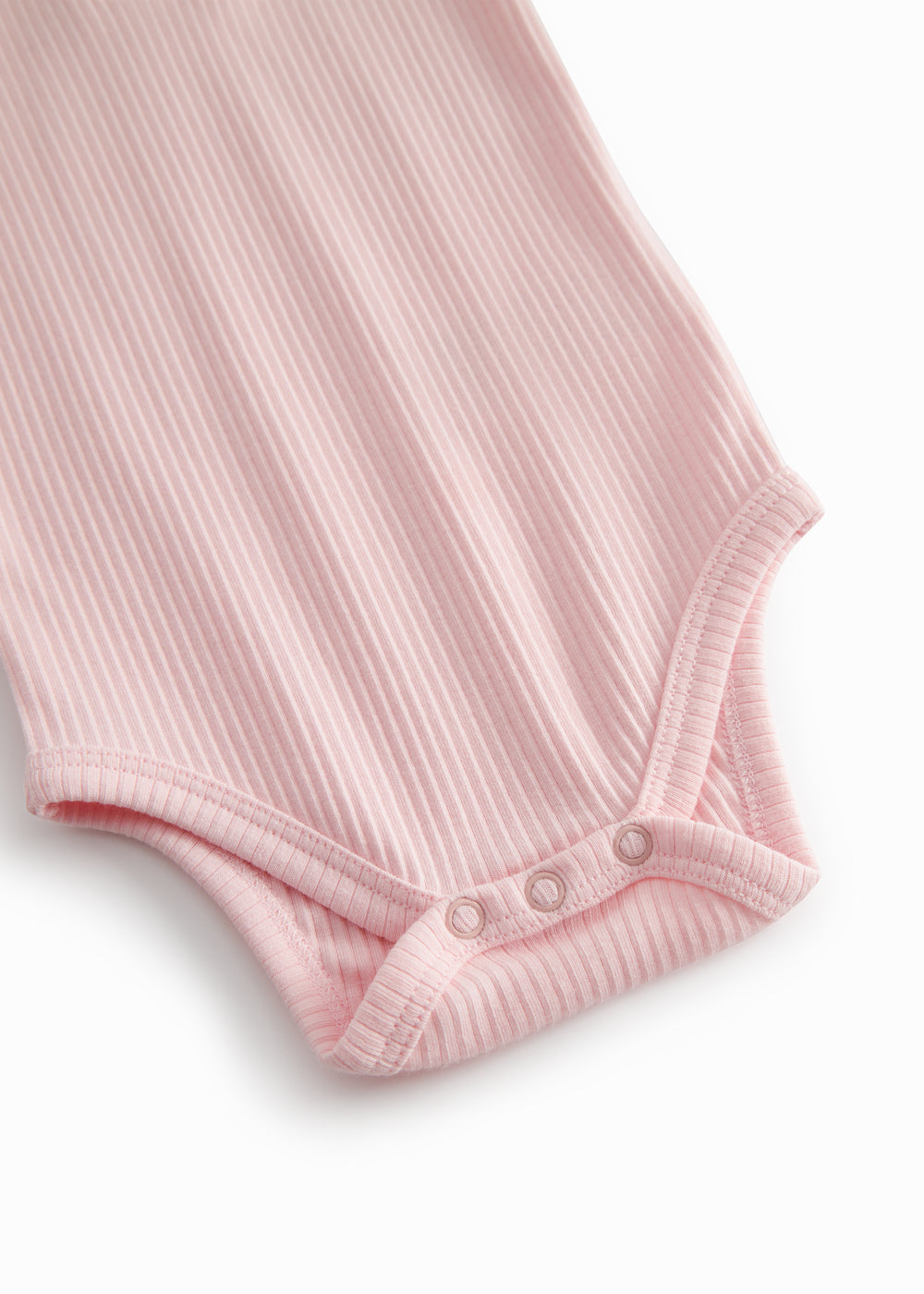 Lyserød kortærmet baby bodystocking med stolpe knaplukning