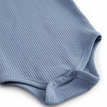 Lyseblå modal baby bodystocking uden ærmer