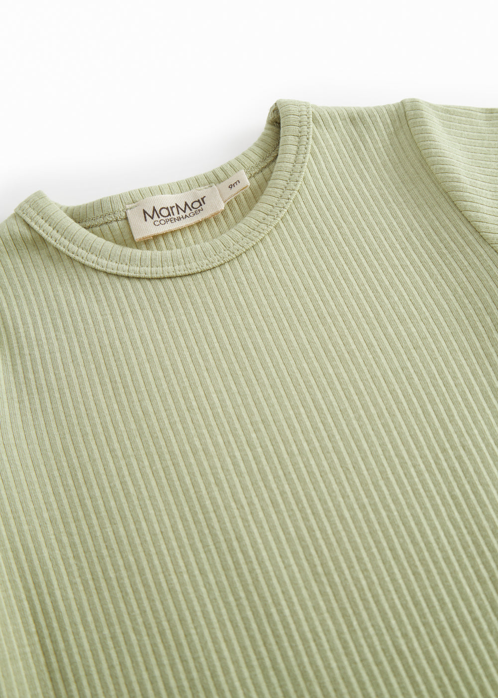 Kortærmet baby modal romper med korte ben i lysegrøn nuance