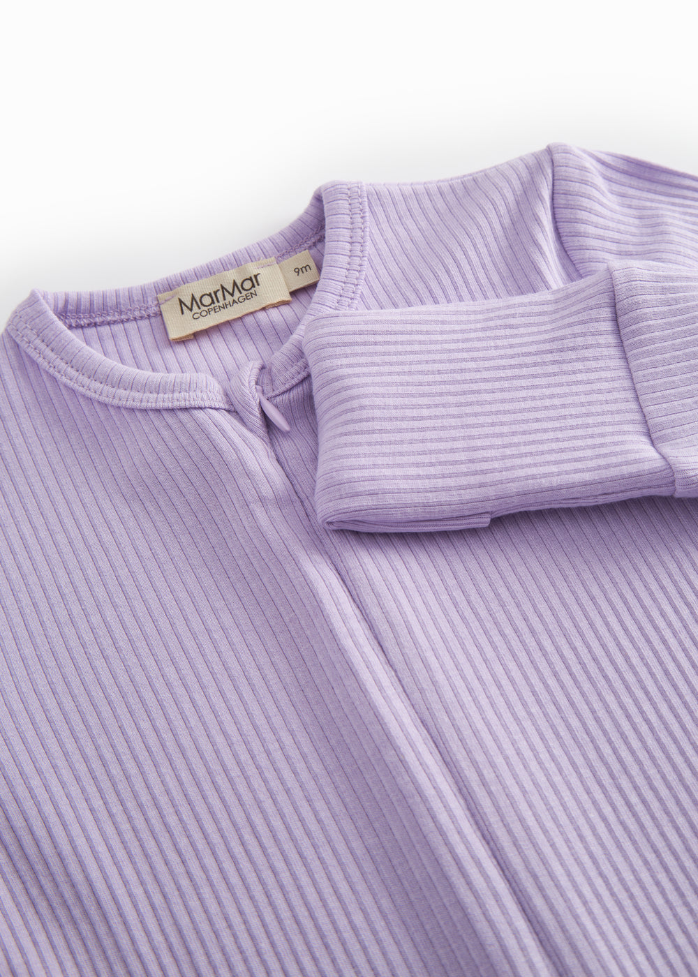 Lilla langærmet baby heldragt med lynlås